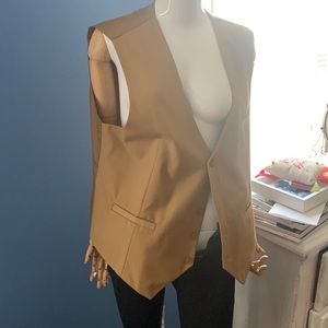 Men’s Large Hisdern Tan vest.